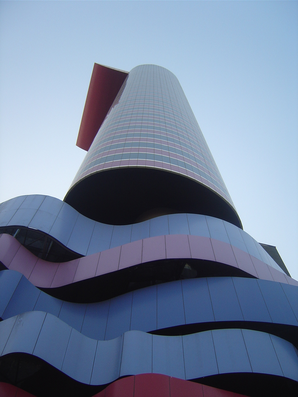 Instituto Tomie Ohtake 18 000 m² de Escritórios - HVAC - Teto Radiante por A.Alberico