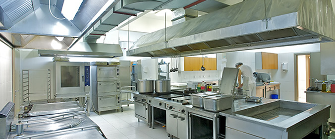 Cozinha Industrial HVAC por Duilio Terzi e Roberto Montemor